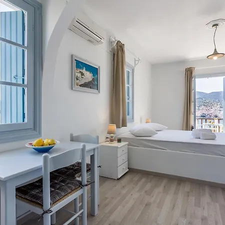 Апартаменты Andromache *