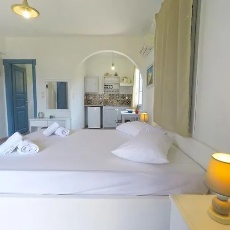 Апартаменты Andromache *